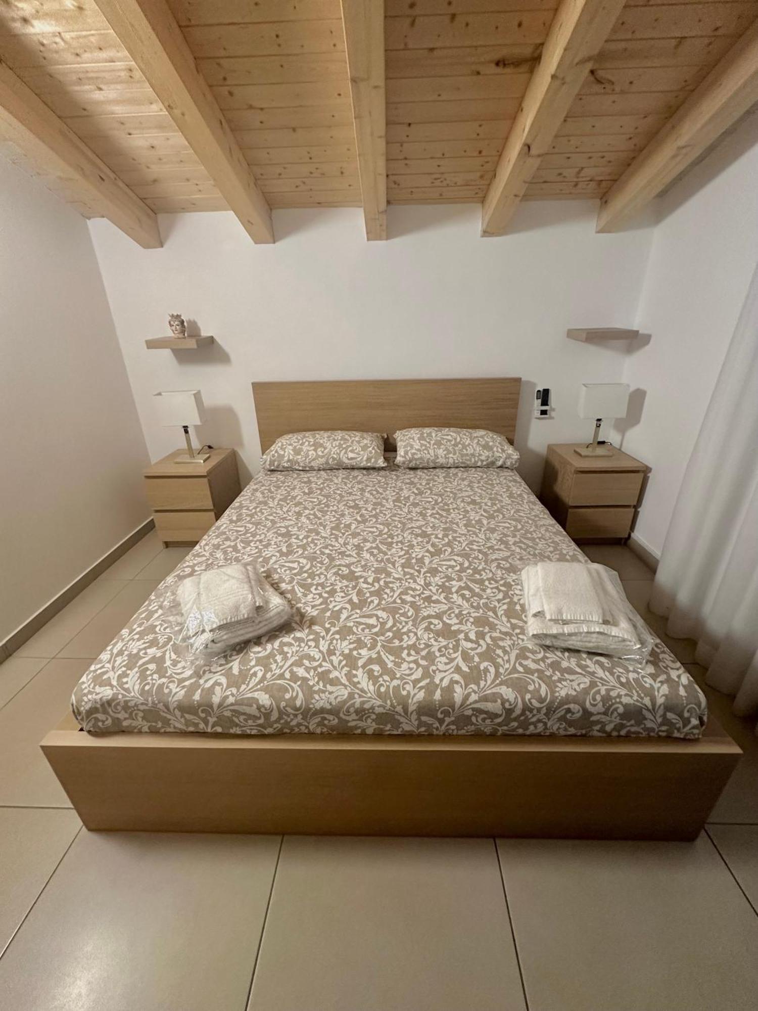 La Claudette Apartment Катания Экстерьер фото